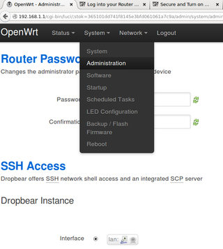 Tela de login após instalação do OpenWrt.