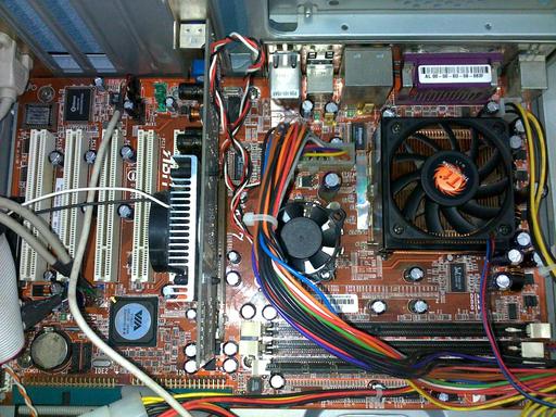 Placa Abit KV7